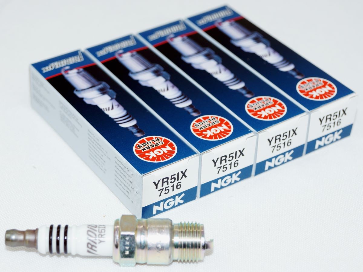 Set of 4 Genuine NGK 7516 YR5IX Iridium IX Spark Plugs