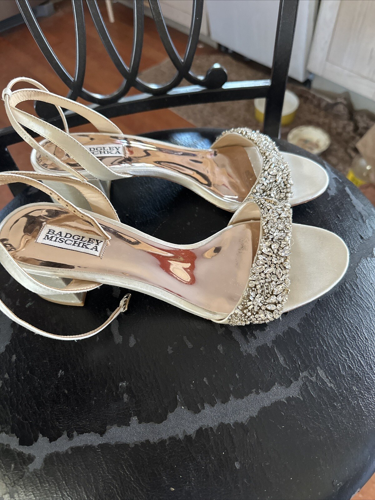 New Badgley Mischka Clara Embellished Evening Shoes Sandals Blush