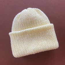 Cozy Knitted Beanie Hat for 3-6 Months - Hypoallergenic Acrylic Yarn - Yellow