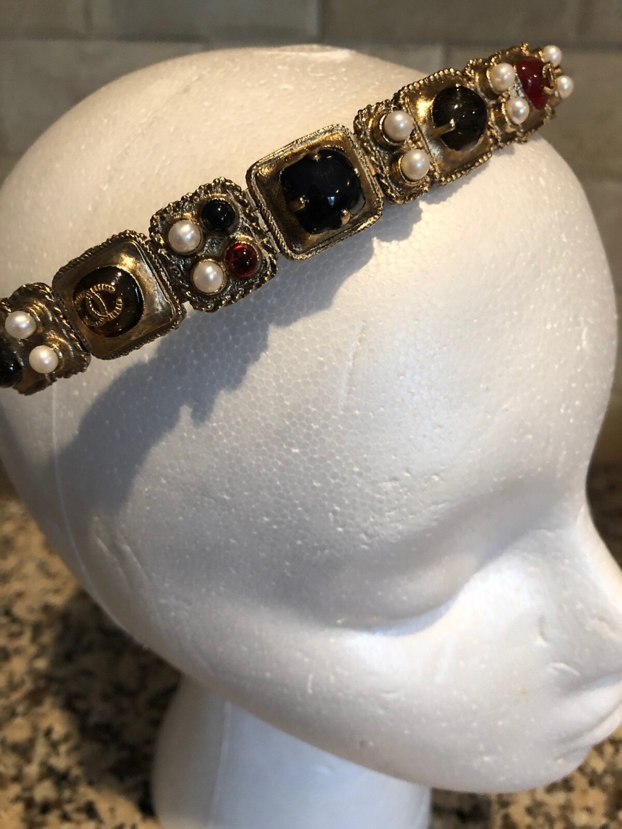 CHANEL VINTAGE 11A PARIS- BYZANCE MUSEUM GRIPOIX GOLD CC