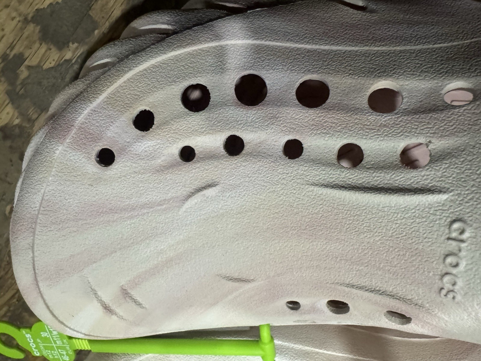 Croc Rare  Echo Marbled  Pink And Cream image 6
