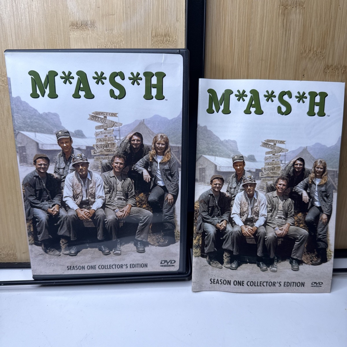 MASH DVD 1972-1973 1st Season RARE w/ INSERTS 2001 Collectors