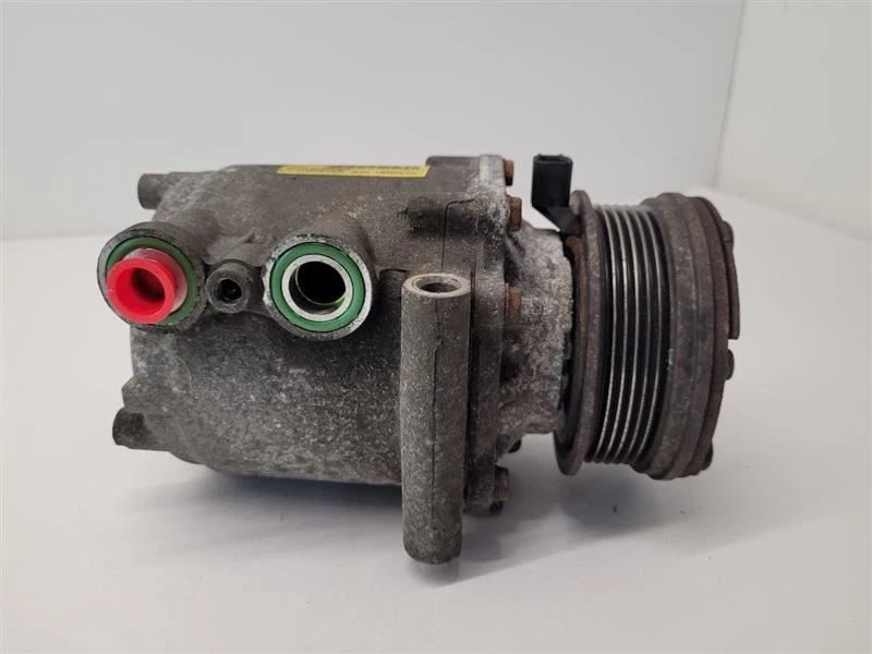 Ford Explorer 2002-2005 compresor de aire acondicionado 4 puertas sin Sport Trac  Foto 2 de 4