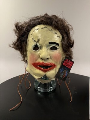 The Texas Chainsaw Massacre Leatherface Pretty Woman Mask Trick or Treat Studios