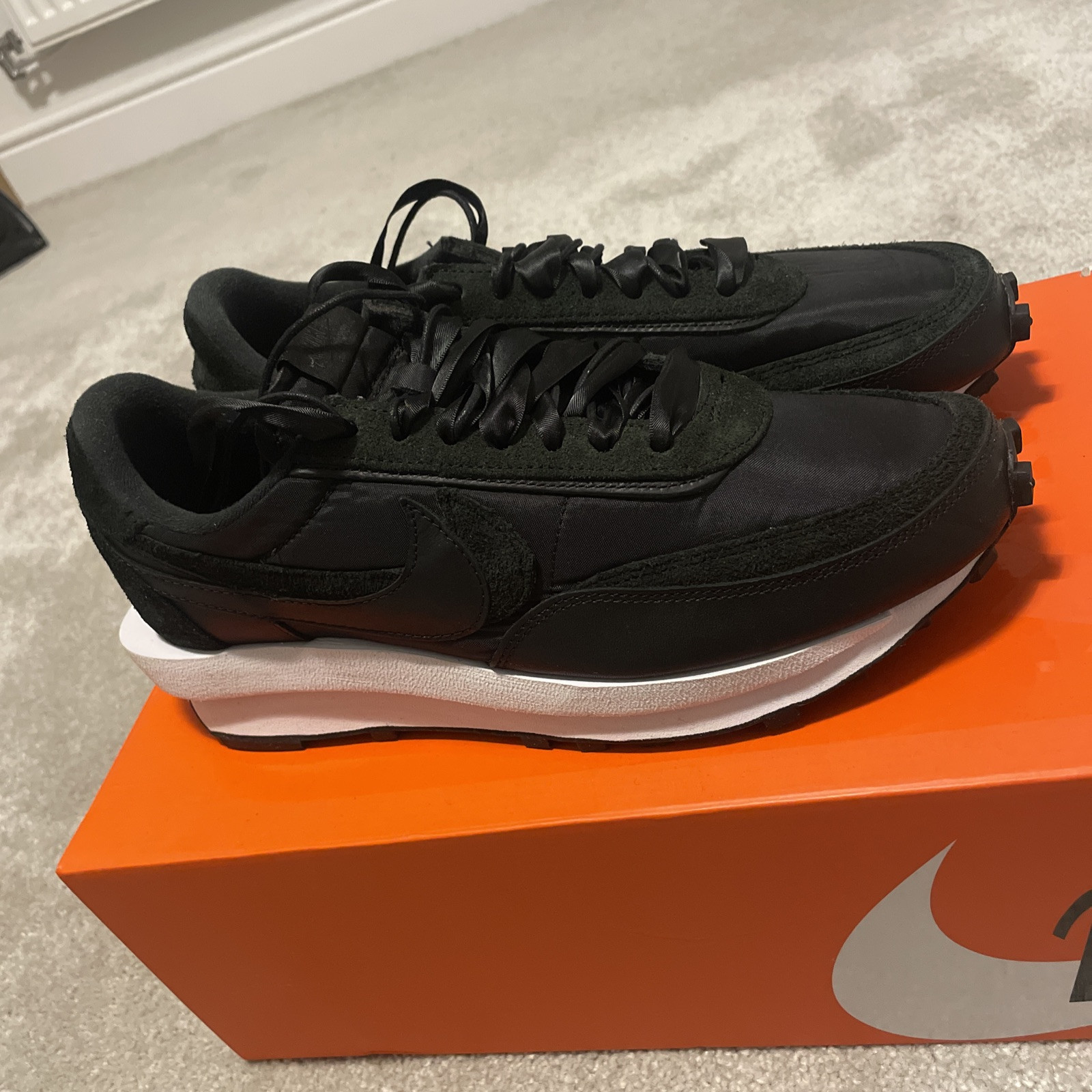 SACAI X NIKE PRATICAMENTE NUOVE NIKE X SACAI LD WAFFLE NERE BV0073 002 TAGLIA UK 10 11US