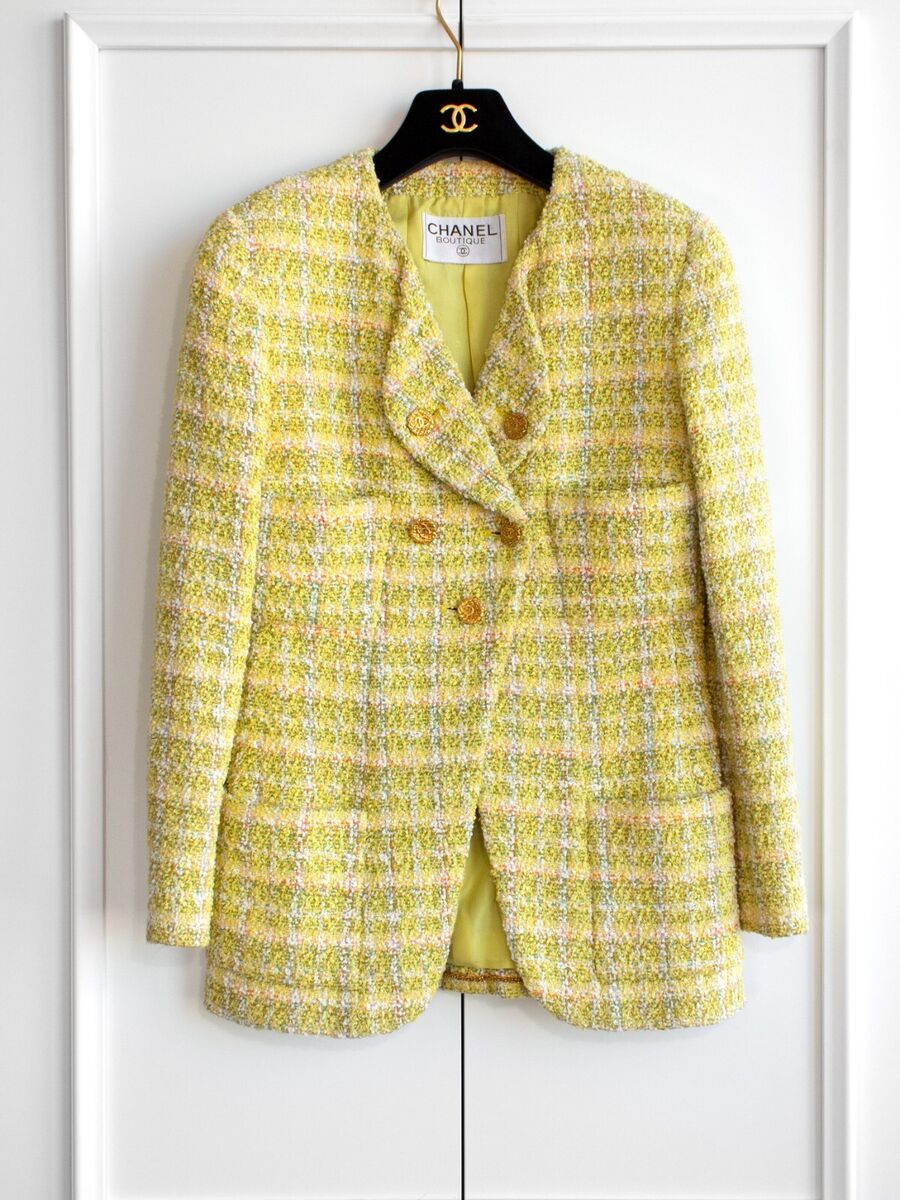 Iconic Chanel Vintage Spring/Summer 1994 Yellow Gold Tweed Iconic Chanel Vintage Spring/Summer 1994 Yellow Gold Tweed