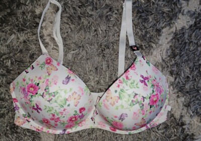 VS  wireless push up bra BRAND NEW size 36c butterfly floral
