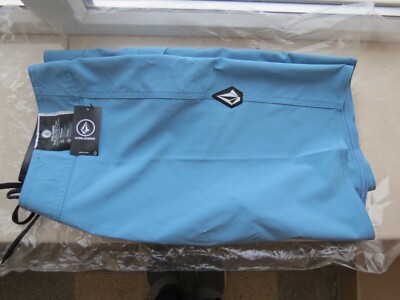 Volcom Lido Solid Mod-Tech 18 men's shorts