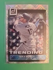 2022 Panini Donruss - Trending - Diamond #T-12 - Max Muncy
