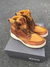 ecco track 25 orange