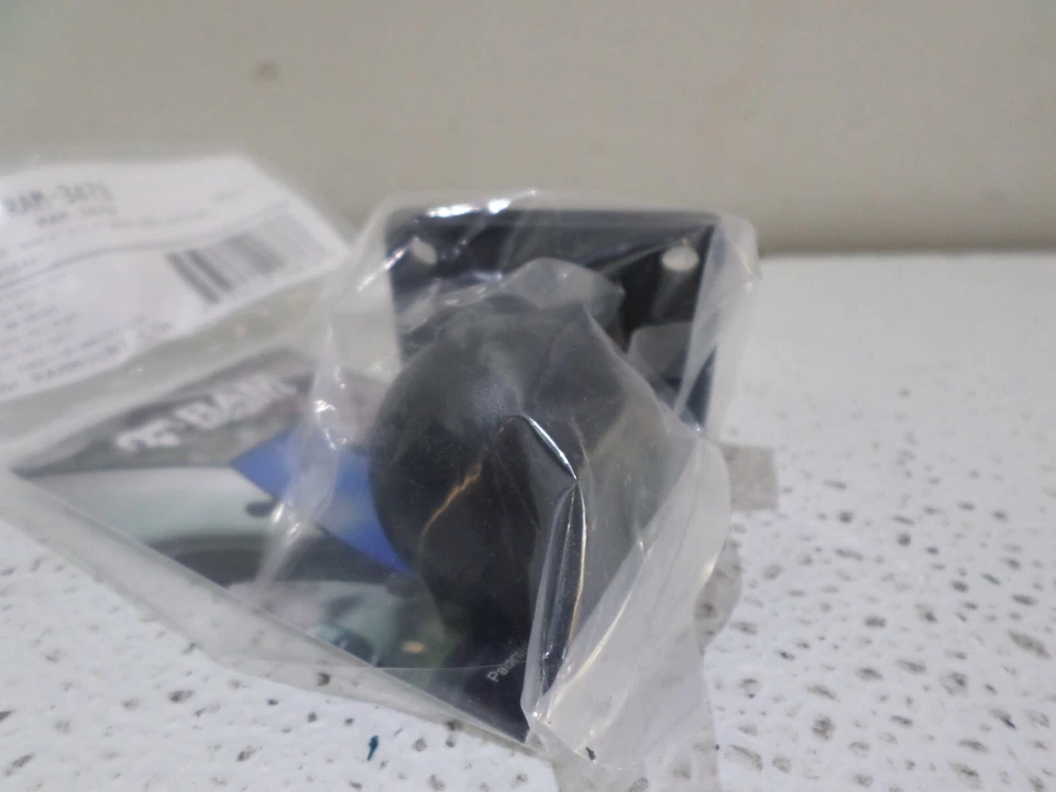 Placa adaptadora AMPS rectangular de aluminio con bola de 1,5 pulgadas RAM-347U Foto 3 de 4