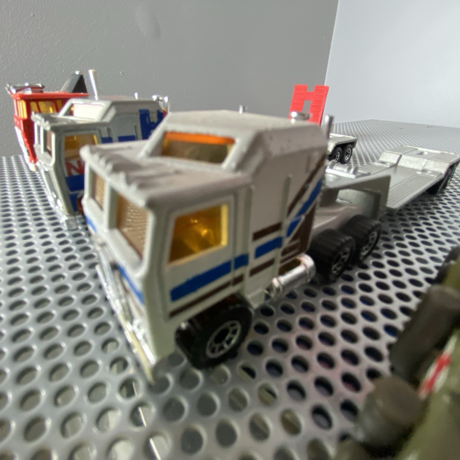 Picture 18 of 24