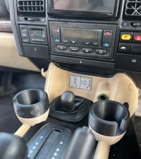 Discovery 1/2 Cup Holders