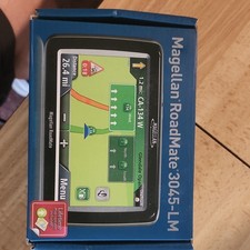 Magellan RoadMate 3045-LM Automotive GPS with Lifetime Map Updates