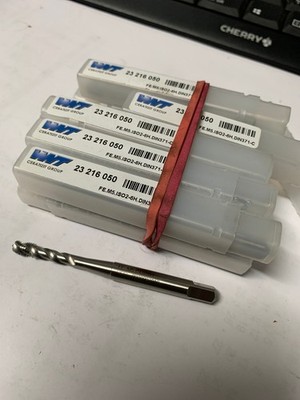 Ceratizit group 	maschinengewindebohrer 	23216050 Fe.M5.ISO2-6H.DIN 371-c NEU!!!