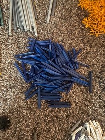 500+ K&rsquo;NEX / Knex Micro Mini Bulk Lot &ndash; Mixed Rods, Connectors & Clips Parts