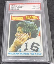 1975 Topps Football George Blanda White Jersey Oakland Raiders #8 PSA 10 GEM MT