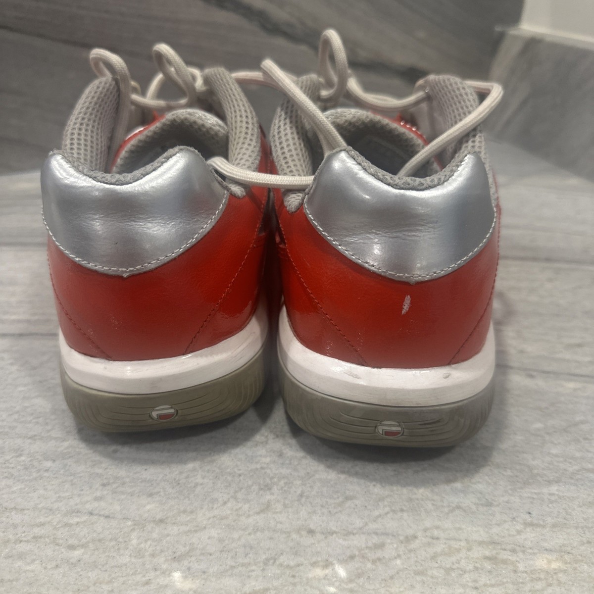 Vintage Fila Helmsman low-cut, red silver New Sneakers FW03581-647 Size 10.5 Vintage Fila Helmsman low-cut, red silver Great shape size  main image 2