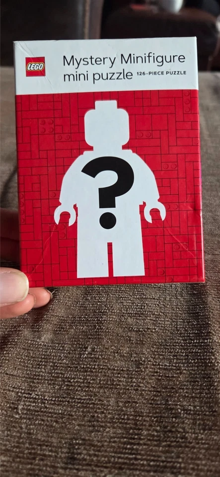 LEGO Mystery Minifigure Mini Puzzle (Red Edition) by LEGO (2021) Hotdog - Image 1 of 4