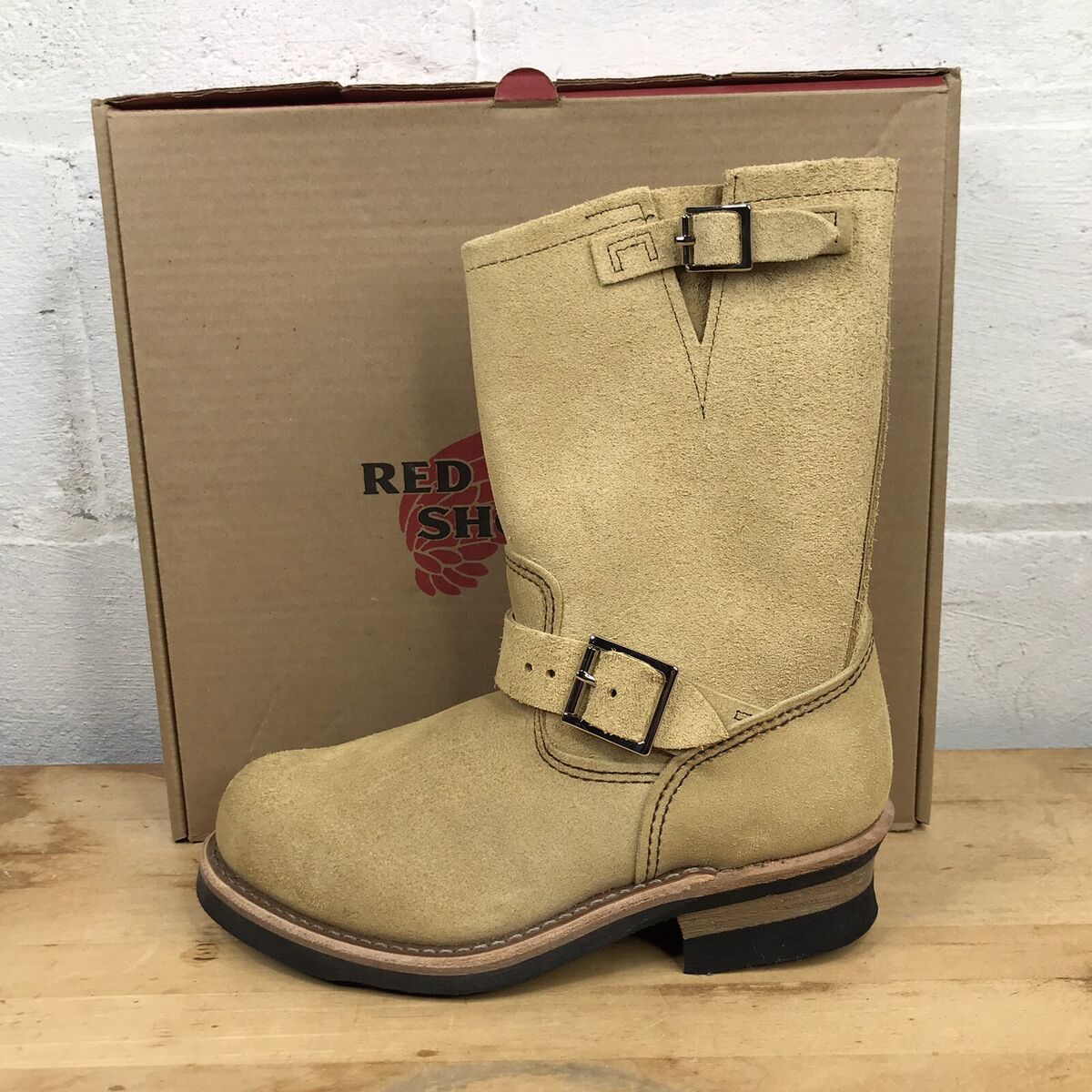 Red Wing Shoes 8268 Steel Toe Engineer Boots Size 7.5D 2nds Red Wing Shoes 8268 Steel Toe Engineer Boots Size 7.5D 2nds