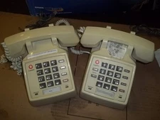 Lucent 107732430 Vintage White Desk Phone 98140M, Lot of 2 *FREE SHIPPING*