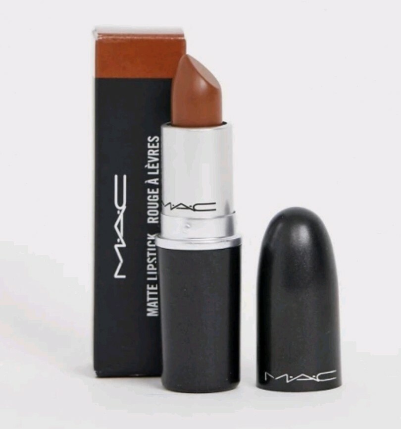 MAC Matte Lipstick in Derriere - Full Size, Long-Lasting & Bold Color-image