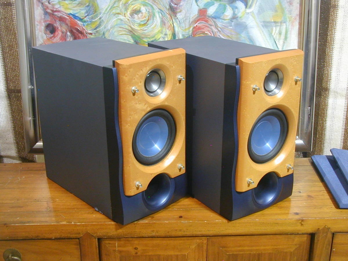 KENWOOD LS-VH7 Magnetically Shielded 2 Way Speaker Pair Good