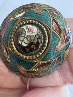 WONDERFUL ANTIQUE ENAMEL HAT PIN WITH FRENCH ENAMEL