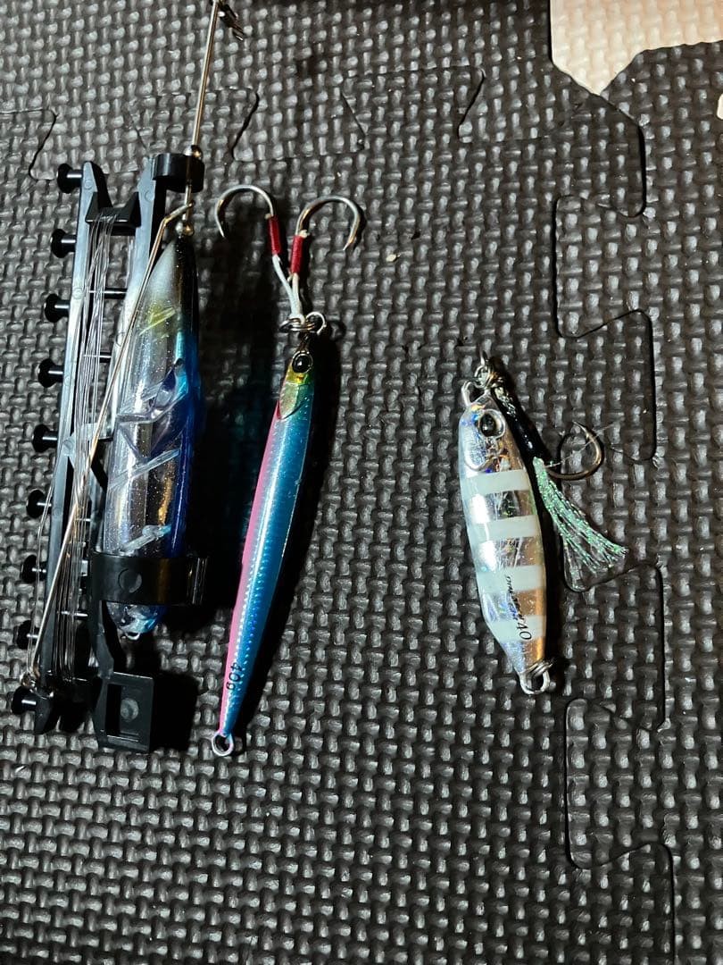 JET POWER metal jig medium size blue/pink - Image 3