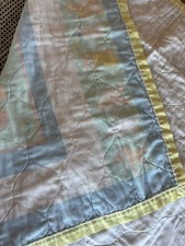Vintage Baby Crib Blanket Pastel Patchwork Animals 34.5 x 45 Quilted