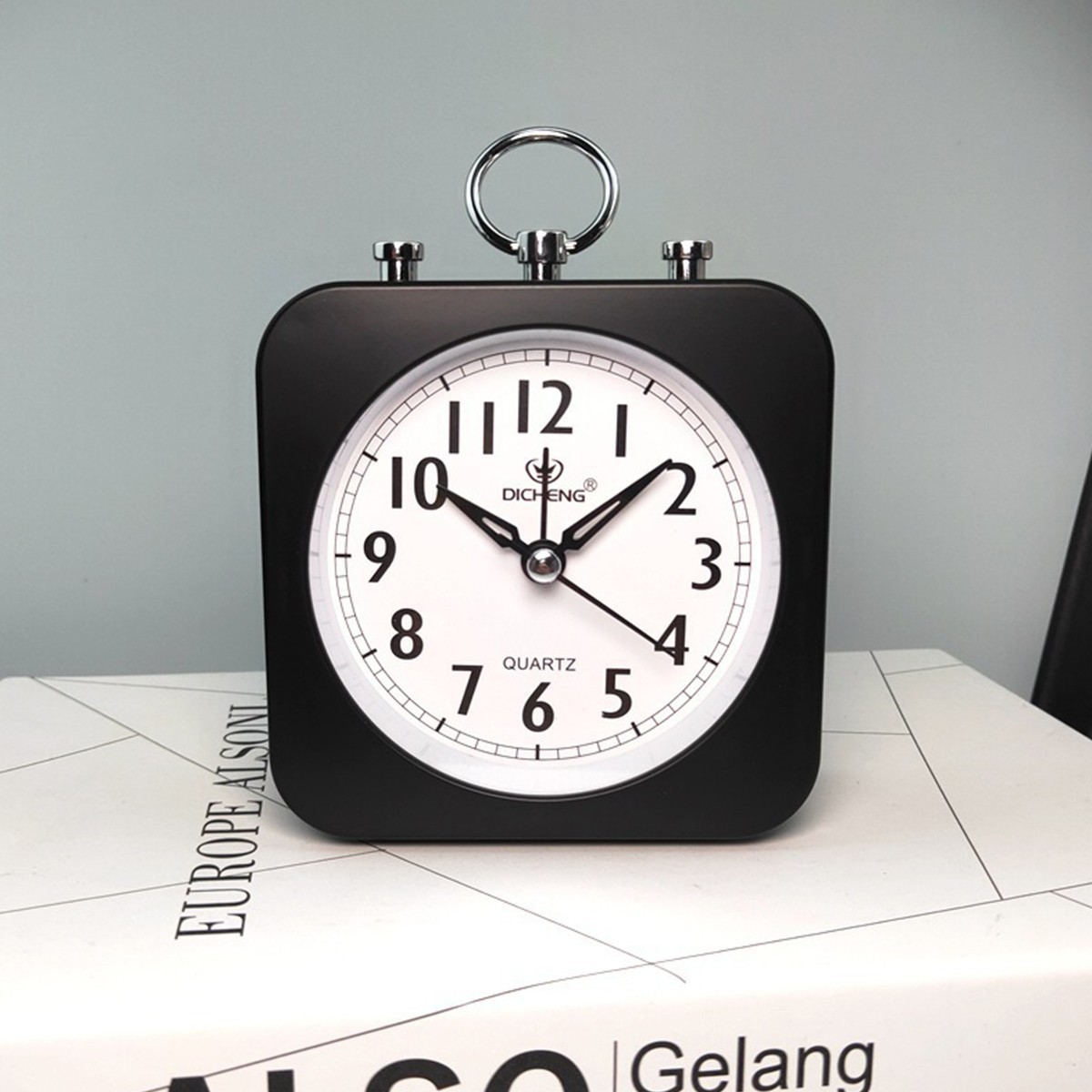 Desk Alarm Clock Nightlight Snooze Quiet Non Ticking Battery Powered Bedroom