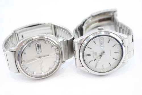 Vintage Seiko 5 Mechanical Watches Working x 2
