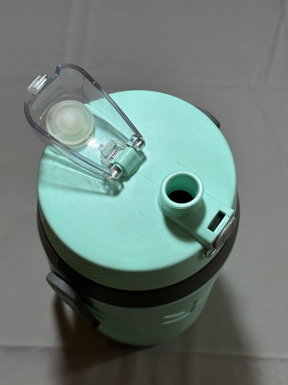 Under Armour Sideline Water Jug Bottle 64 oz Blue Teal Sports Gym