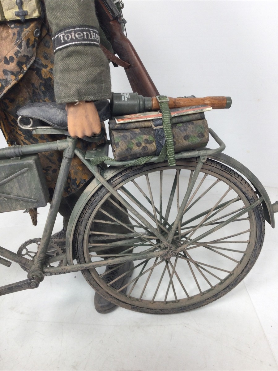 1/6 CUSTOM DRAGON GERMAN 3RD SS DIV BICYCLE MOUNTED