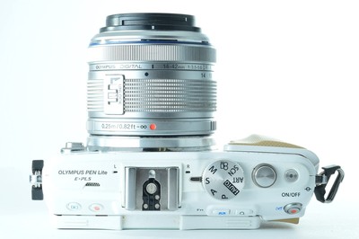 Olympus PEN E-PL5 16.1MP Digital SLR Camera - White (Kit w 