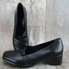 Clarks Shoes Womens 9.5 N Casual Comfort Slip On Loafer Black Leather Heels