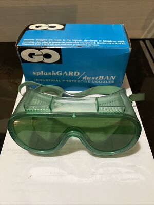 GO,SplashGard Protective Goggles rubber0023 32100,tinted,(hard to find new)
