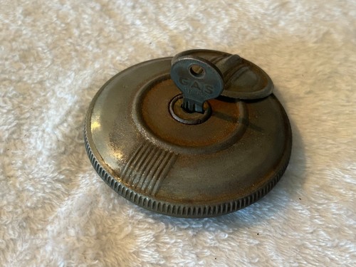 Vintage Locking Gas Cap With Key marked GAS BP 524 Independent Lock Co.