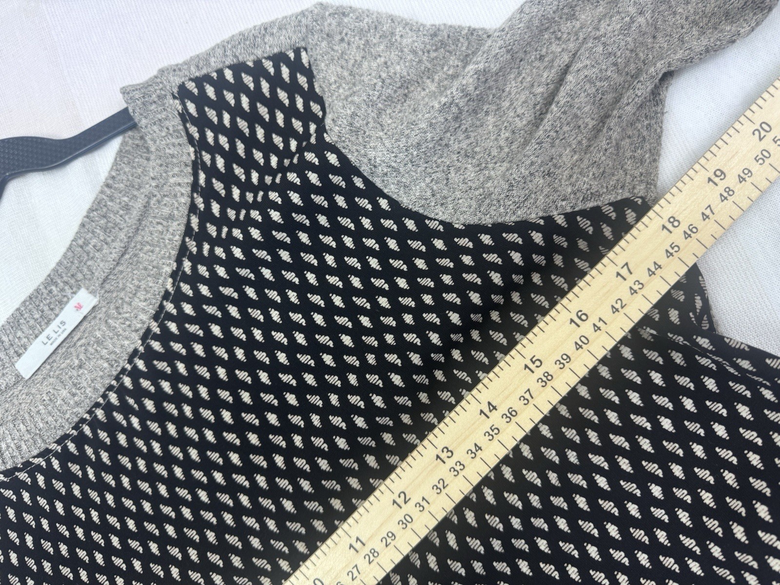 Le Lis Geometric Pattern Knit Pullover Sweater Gr… - image 6