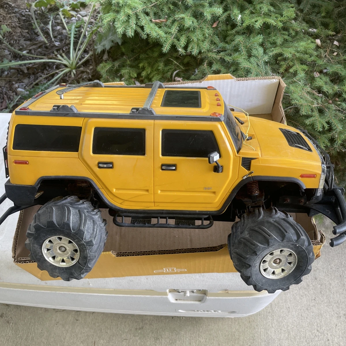 Hummer H2 Yellow Hobby RC Car, Truck & Motorcycle Models & Kits