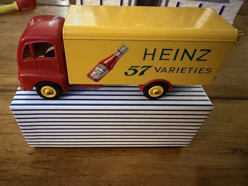 GM537 Dinky Supertoys 920 Guy Van Heinz 57 Varieties