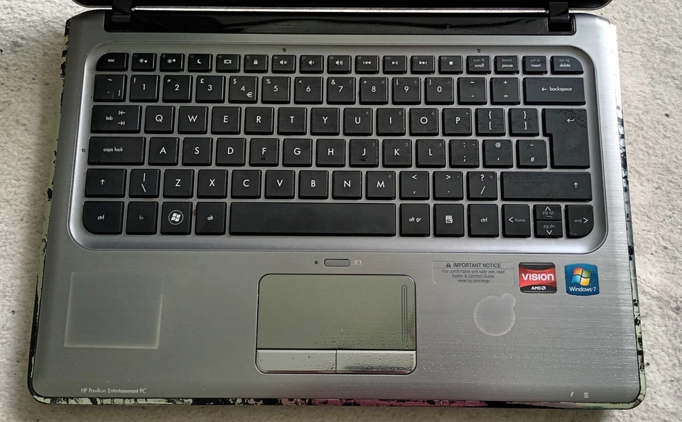 HP PAVILION DM3-1101EA Laptop Notebook 2GB 13.33" 250GB SSD Windows 7 HDMI Wi-Fi - Image 2 of 4