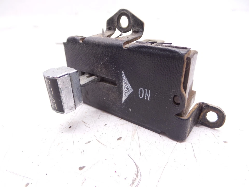 Untested 70-81 Firebird Windshield Wiper Switch Standard Non Delay Washer Knob - Image 3 of 4