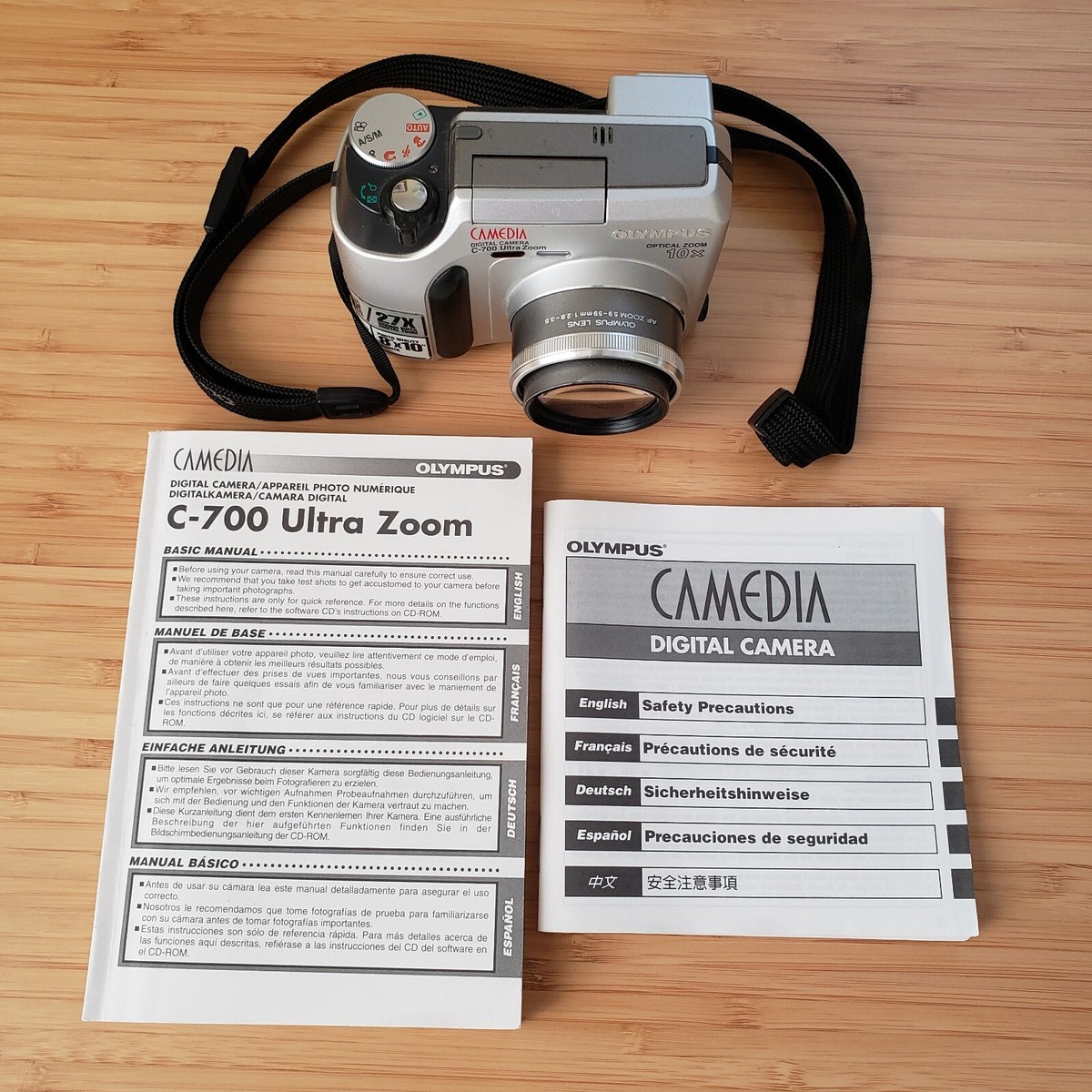 Olympus Camedia C-700 Ultra Zoom 10X Optical ZM Digital Camera