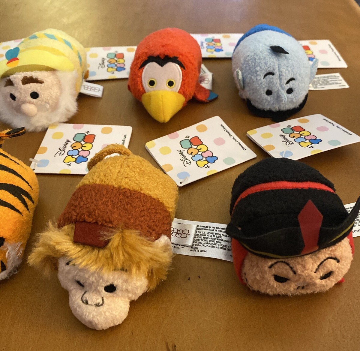 Disney Tsum Tsum's Aladdin Set of 8 3.5