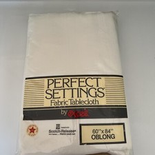 Perfect Settings fabric tablecloth 60 x 84 oblong white NWT