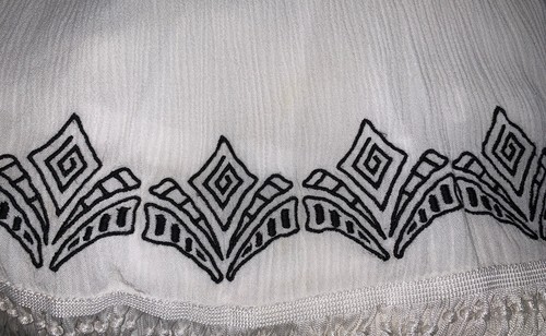 $72 Ella Moss Girls White Fringe & Black Embroidery Blouse Top Size 7/8 - Picture 3 of 6