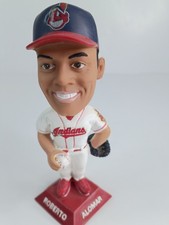 Roberto Alomar Bobblehead and Frank Thomas Statue Stadium Giveaways 7