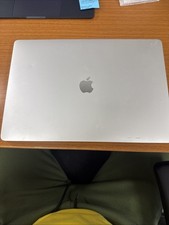 Apple MacBook Pro 16" 512GB SSD, Intel Core i7 9th Gen., 2.60 GHz, 16GB Laptop