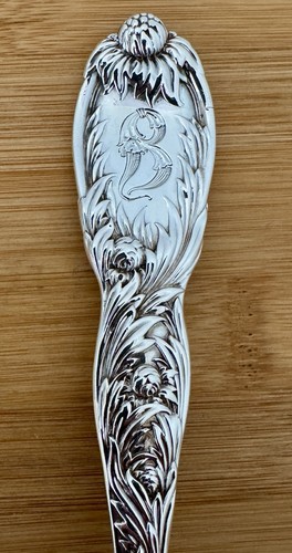 TIFFANY CHRYSANTHEMUM STERLING 8 3/8” OVAL SERVING OR TABLESPOON OLD FLORAL MONO - Picture 3 of 4